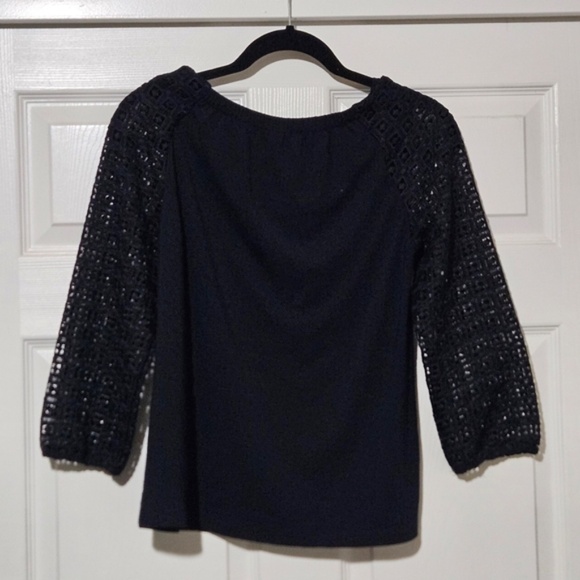NWOT Talbots Eyelet Sleeve Top Navy - Picture 3 of 4